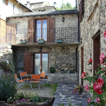 Cal Viatger Bed & Breakfast Enveitg